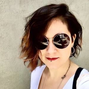 Meet your Posher, Liz